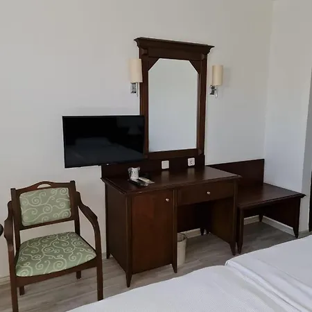 فندق بالم دور